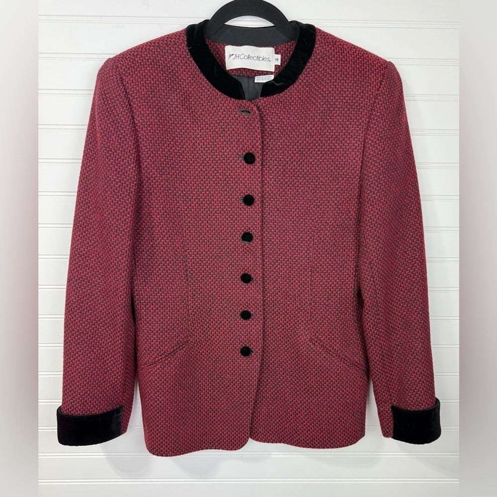 Vintage JH Collectibles red & black blazer. Size 4.